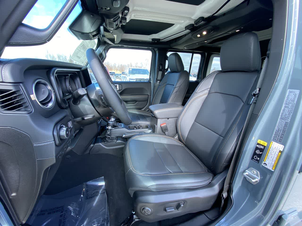 Thumbnail: 2026 Jeep Wrangler - 17