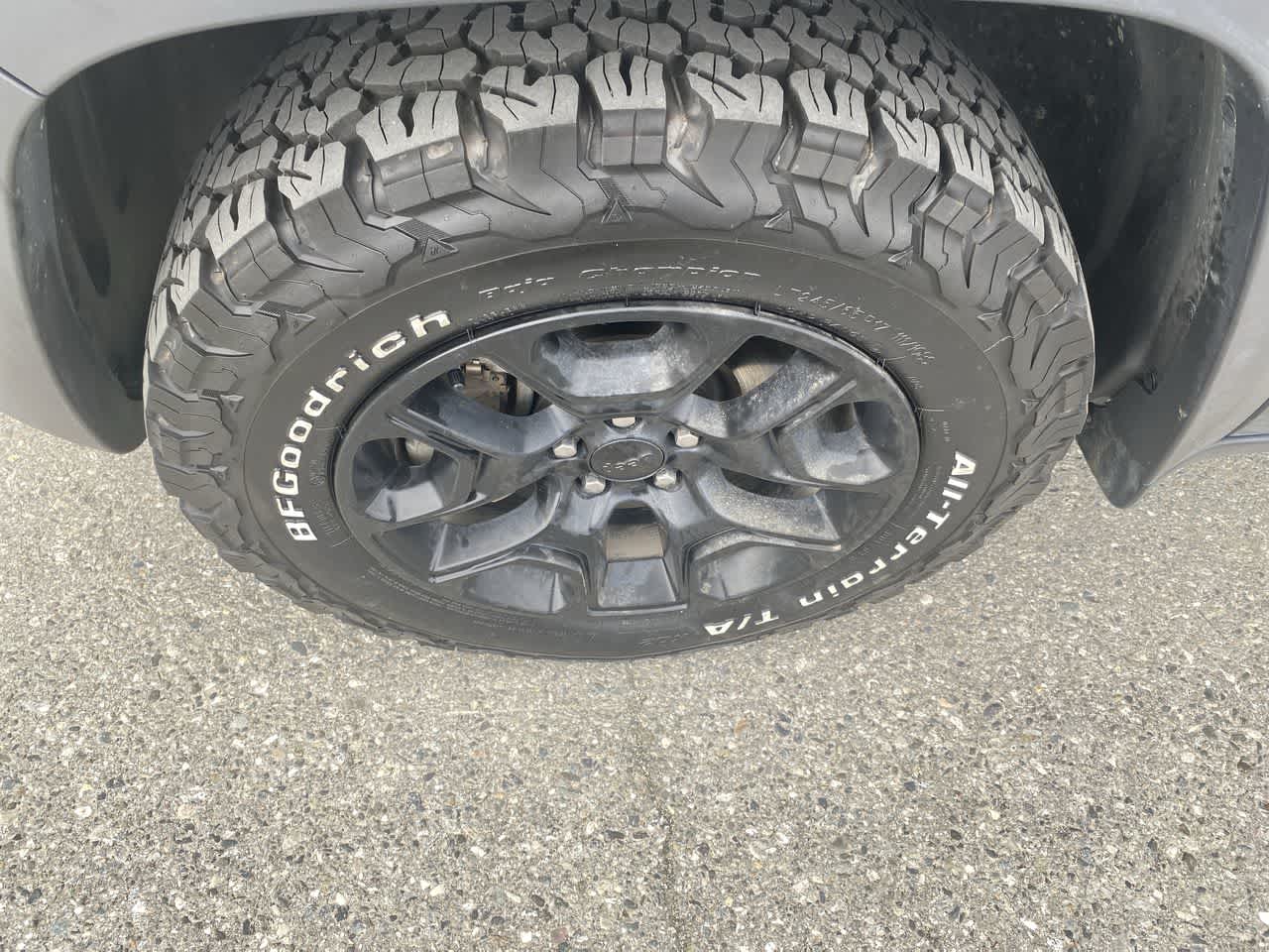 Thumbnail: 2020 Jeep Cherokee - 10