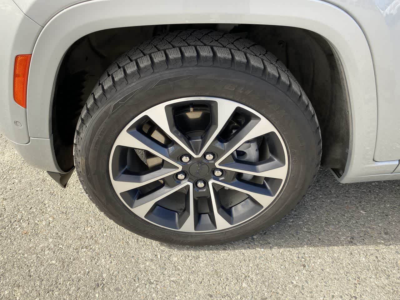 Thumbnail: 2023 Jeep Grand Cherokee - 10