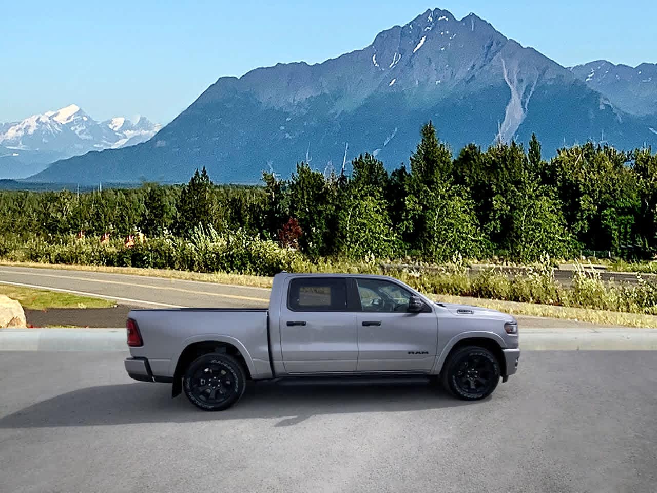 Thumbnail: 2025 RAM 1500 - 8