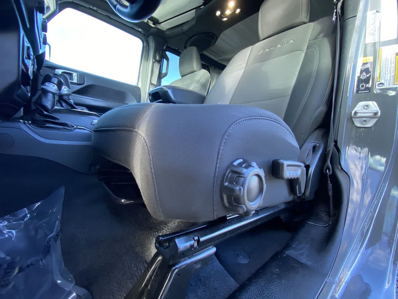 Thumbnail: 2020 Jeep Wrangler - 12