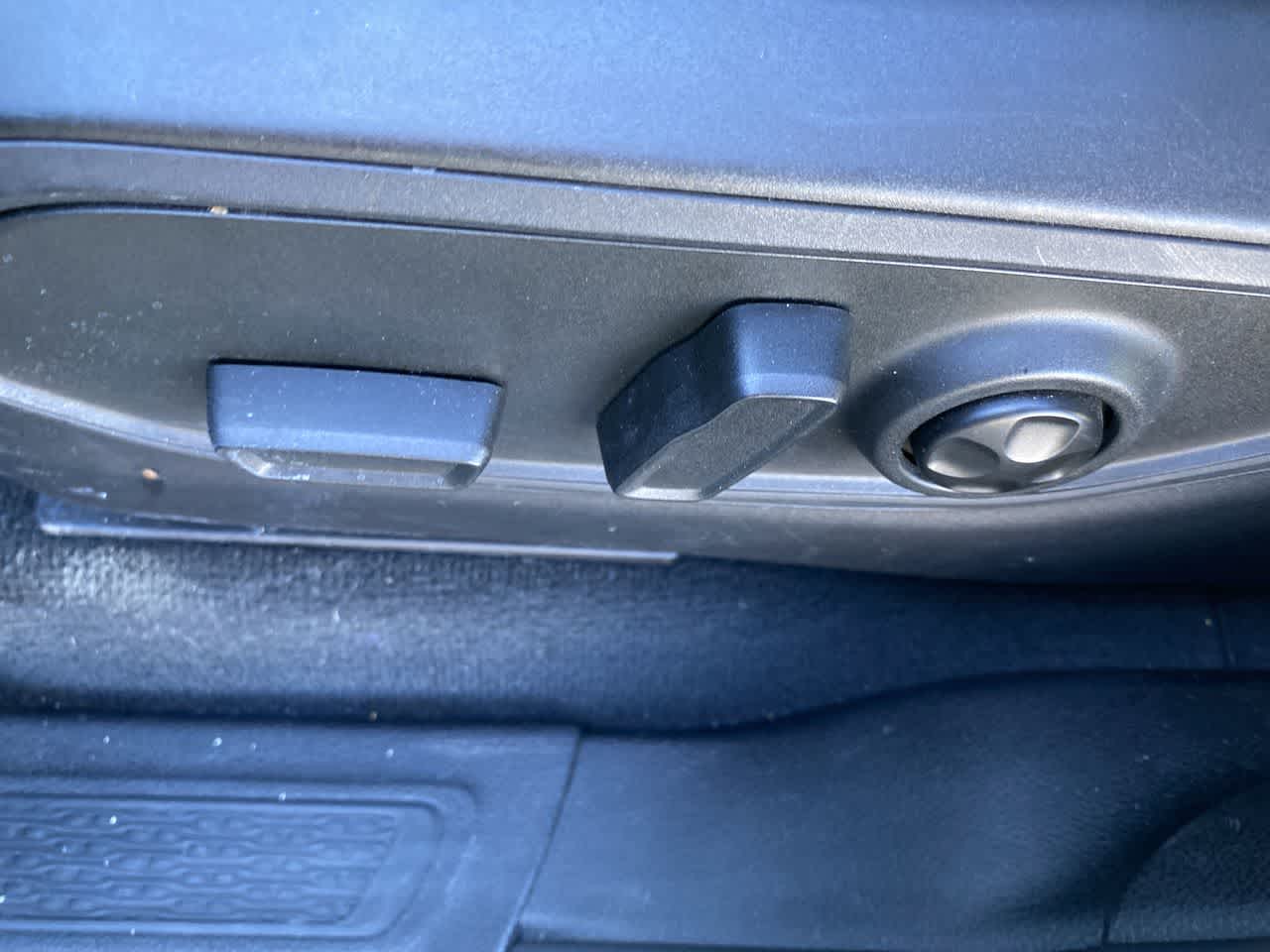 Thumbnail: 2024 Jeep Grand Cherokee L - 12