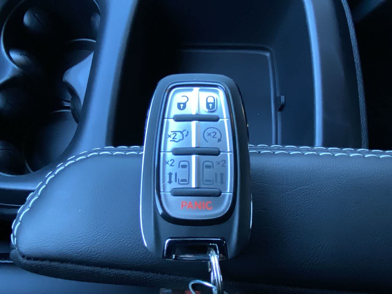 Thumbnail: 2026 Chrysler Pacifica - 24