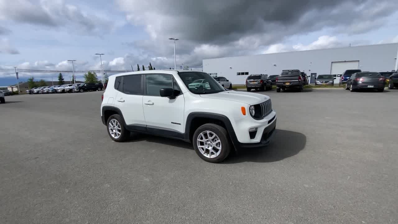 Thumbnail: 2023 Jeep Renegade - 7