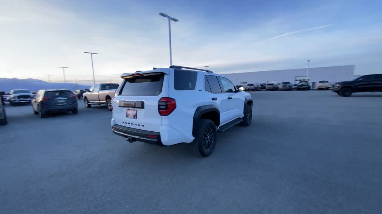 Thumbnail: 2025 Toyota 4Runner - 13