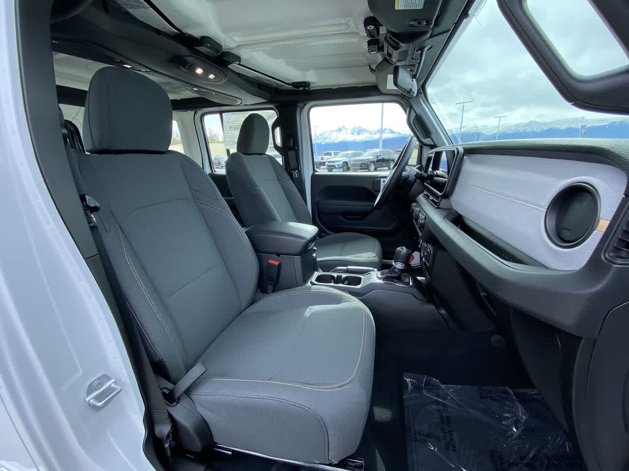 Thumbnail: 2025 Jeep Wrangler - 32