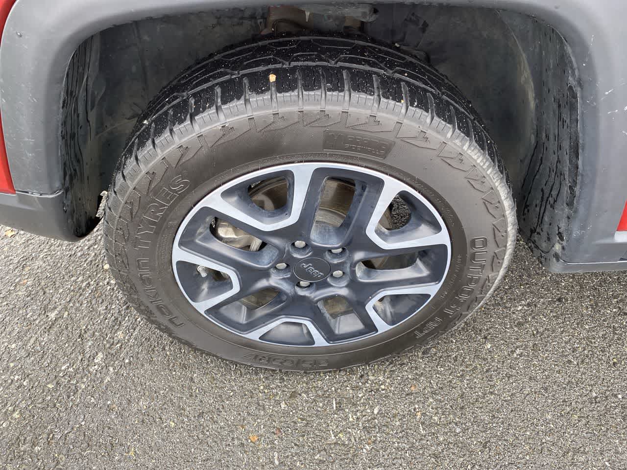 Thumbnail: 2020 Jeep Compass - 10