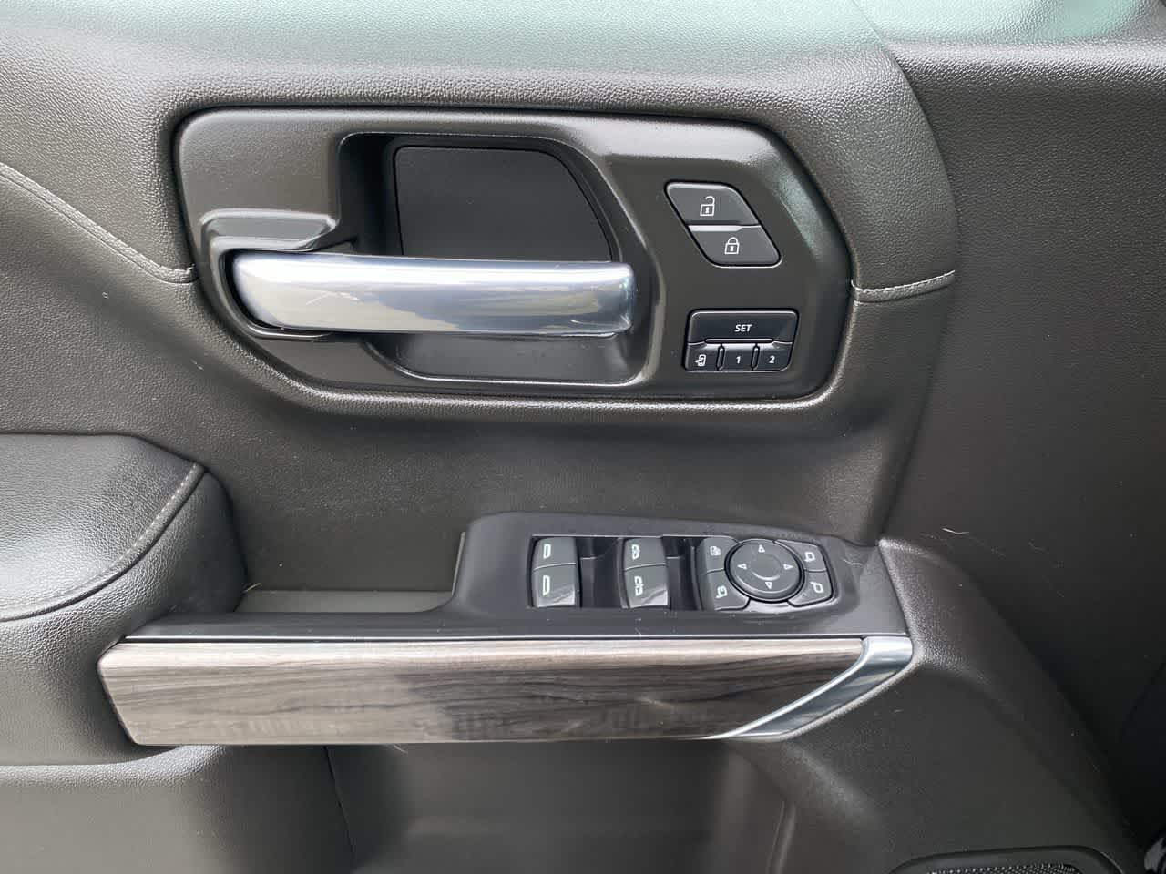 Thumbnail: 2021 Chevrolet Silverado 1500 - 19