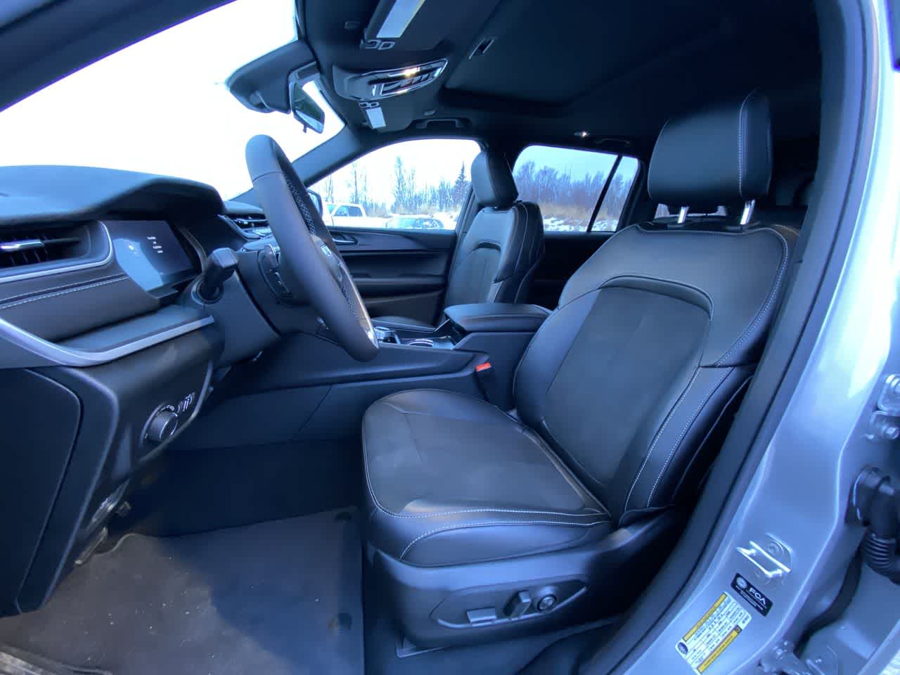 Thumbnail: 2025 Jeep Grand Cherokee - 11