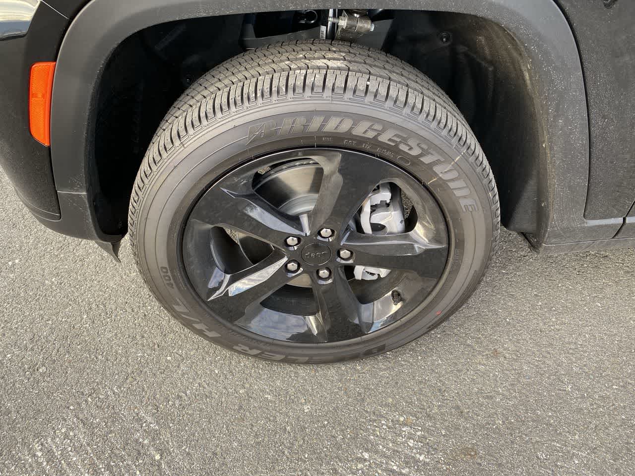 Thumbnail: 2025 Jeep Grand Cherokee - 10