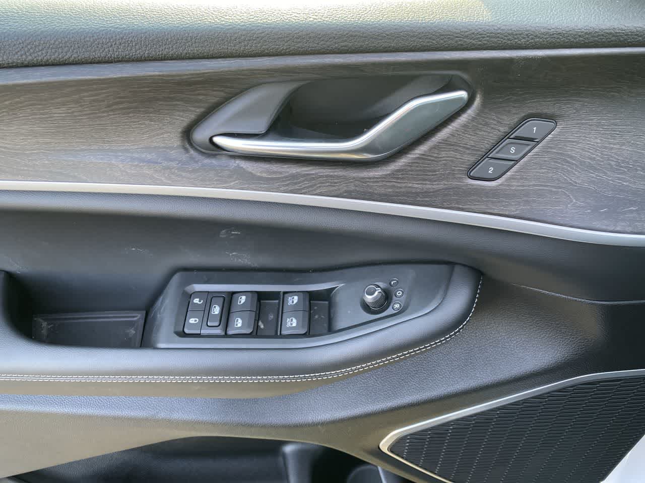 Thumbnail: 2026 Jeep Grand Cherokee - 13