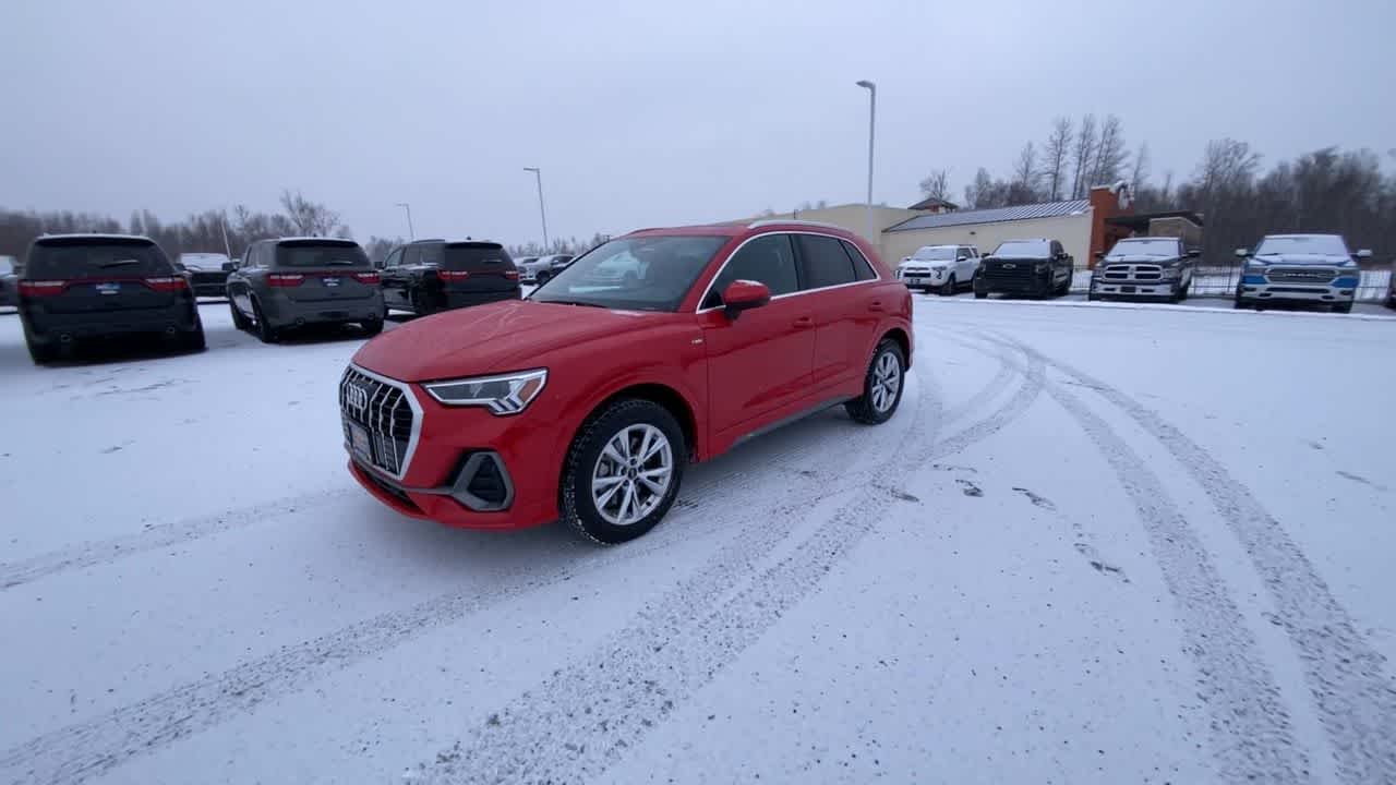 Thumbnail: 2024 Audi Q3 - 9