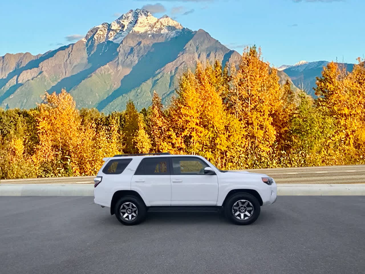 Thumbnail: 2024 Toyota 4Runner - 6