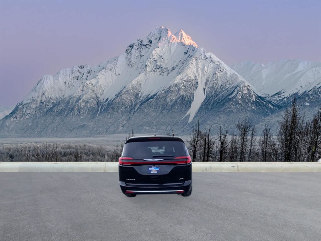 New 2026 Chrysler Pacifica SELECT AWD Passenger Van