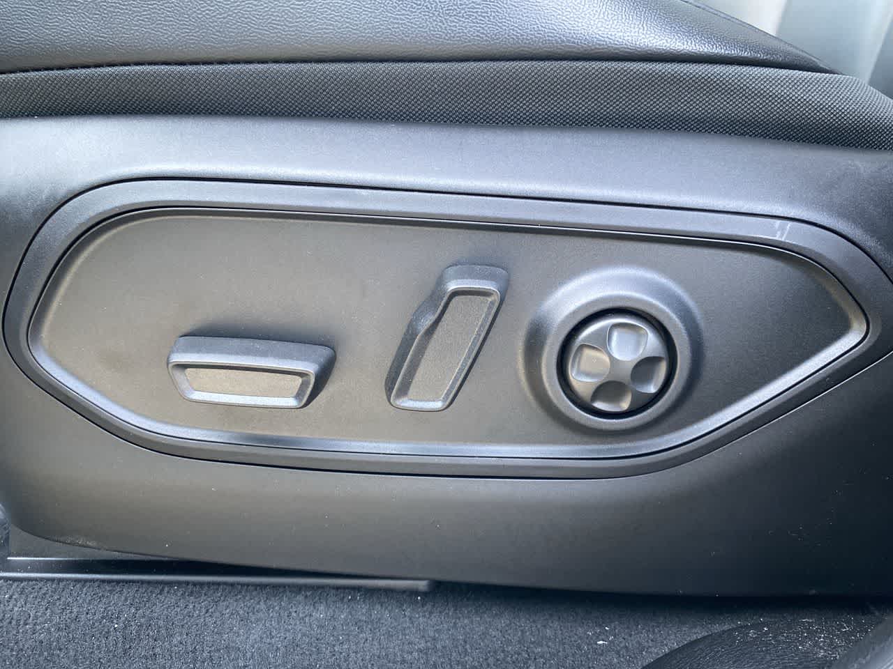 Thumbnail: 2026 Jeep Grand Cherokee - 12