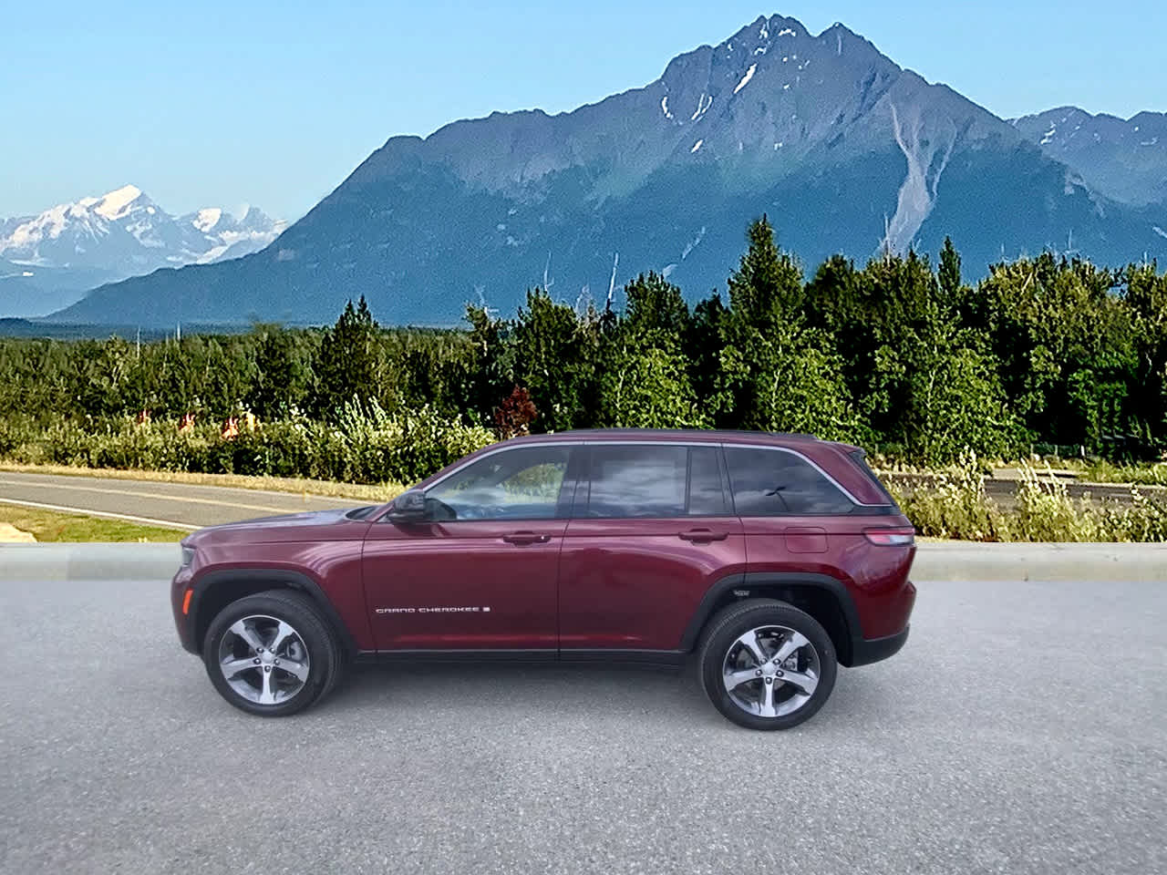 Thumbnail: 2026 Jeep Grand Cherokee - 2