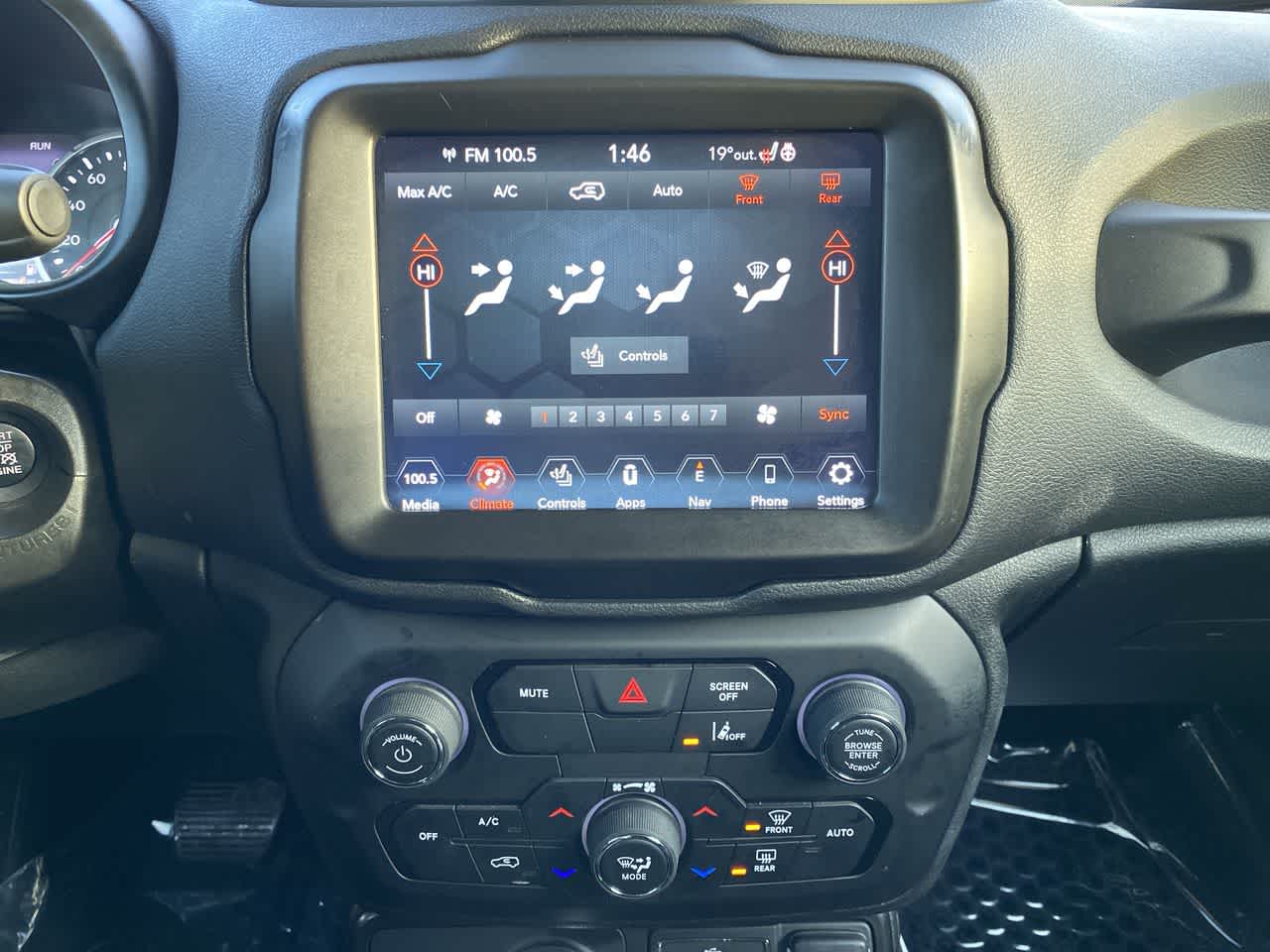 Thumbnail: 2022 Jeep Renegade - 18