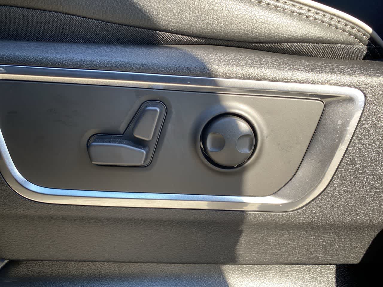 Thumbnail: 2026 RAM 1500 - 12