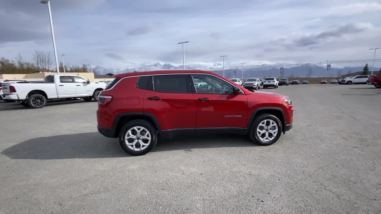 Thumbnail: 2025 Jeep Compass - 15
