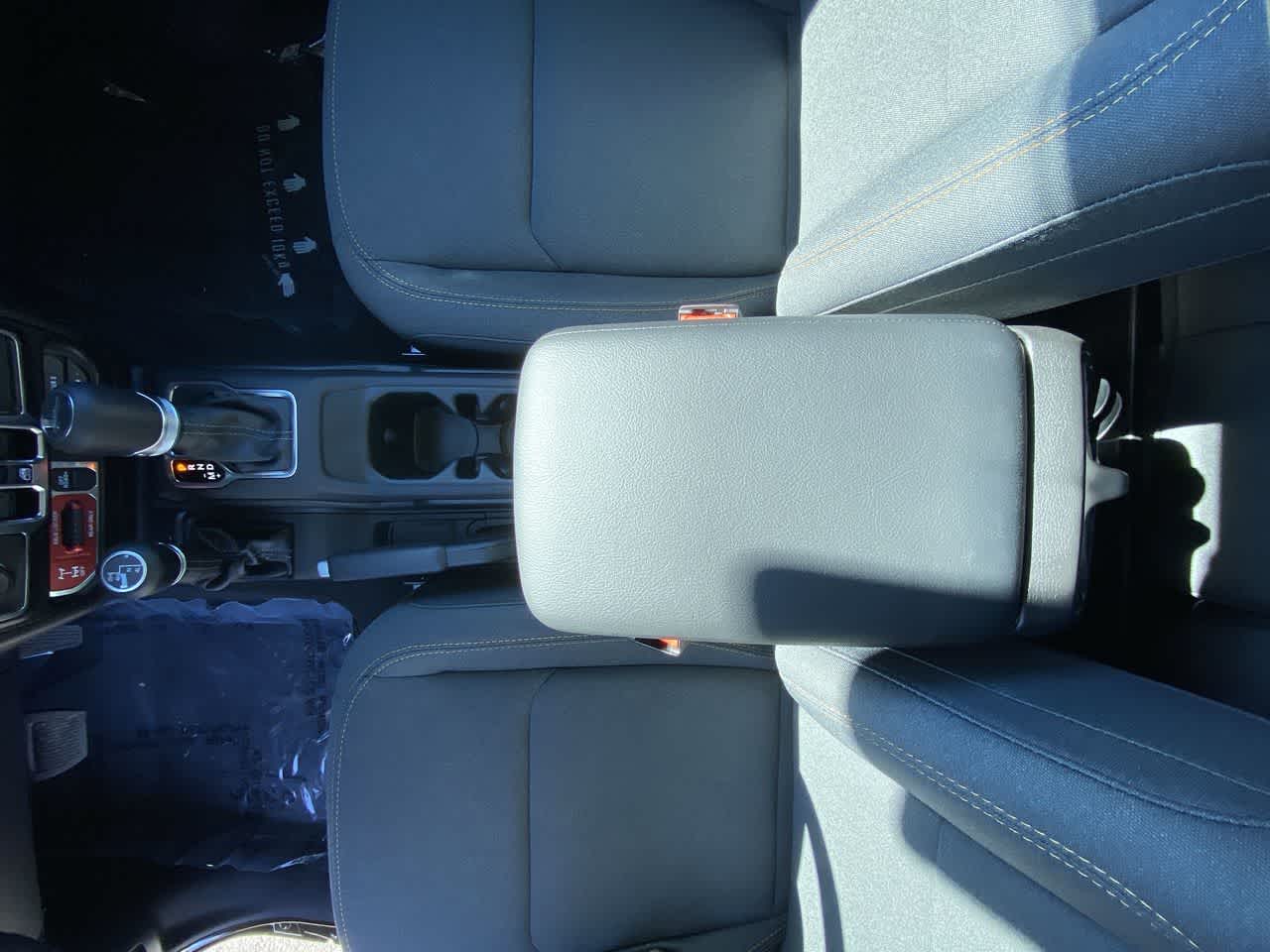 Thumbnail: 2025 Jeep Gladiator - 21