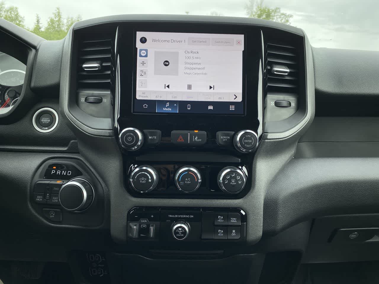 Thumbnail: 2025 RAM 1500 - 16