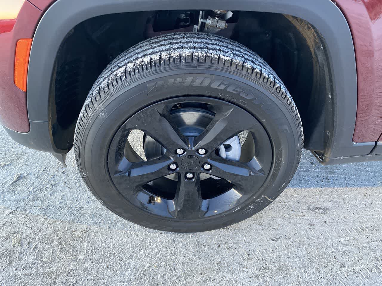 Thumbnail: 2025 Jeep Grand Cherokee - 10