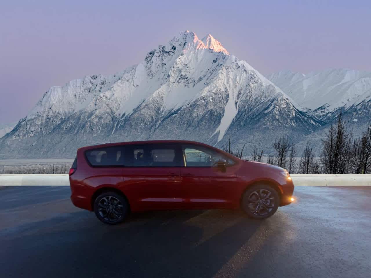 Thumbnail: 2026 Chrysler Pacifica - 8