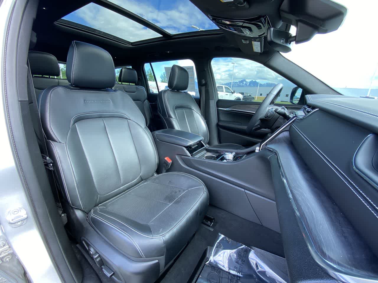 Thumbnail: 2023 Jeep Grand Cherokee - 26
