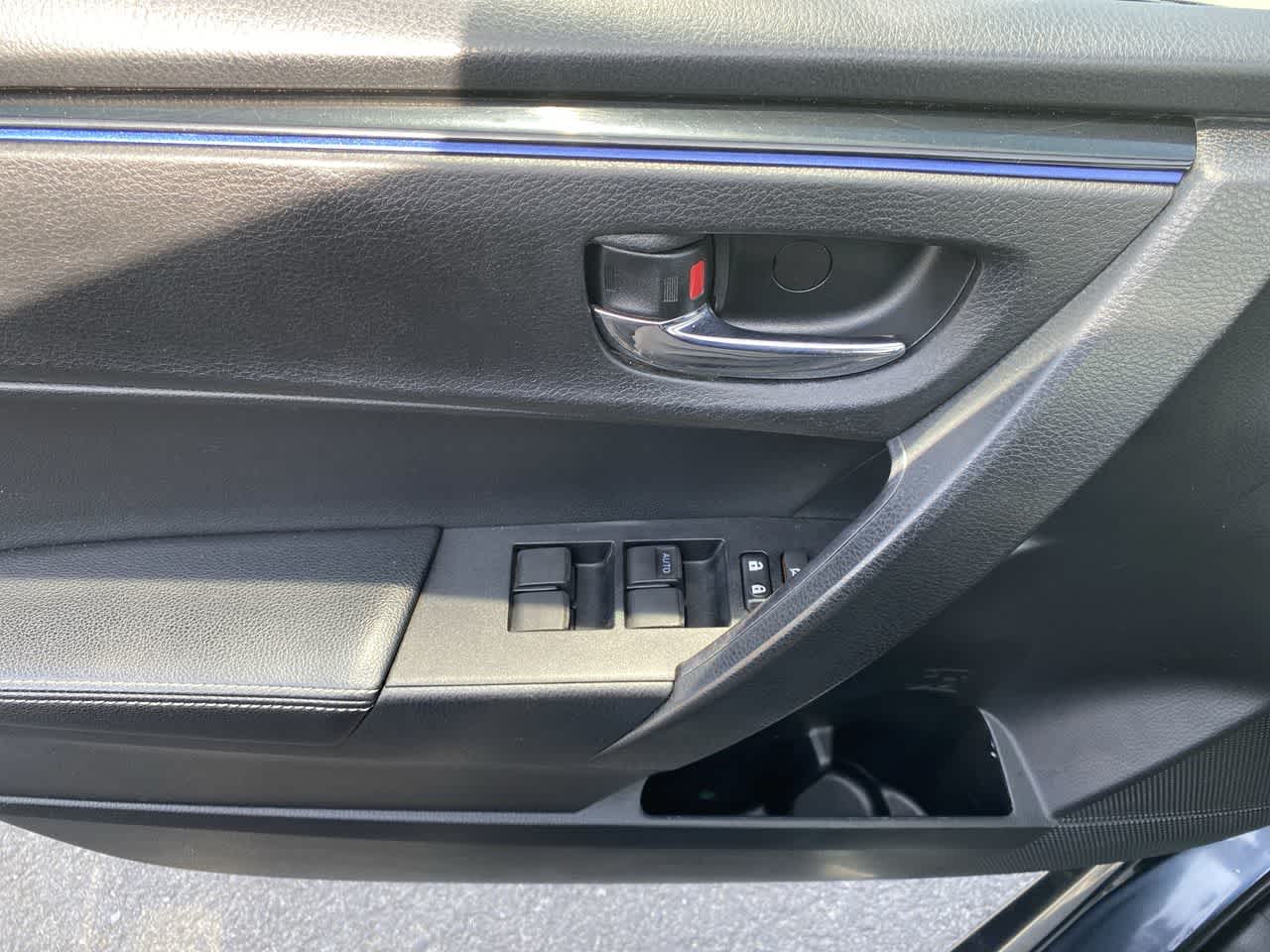 Thumbnail: 2018 Toyota Corolla - 13