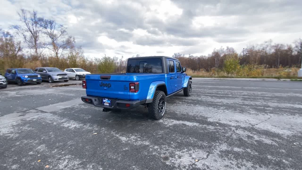 Thumbnail: 2025 Jeep Gladiator - 13