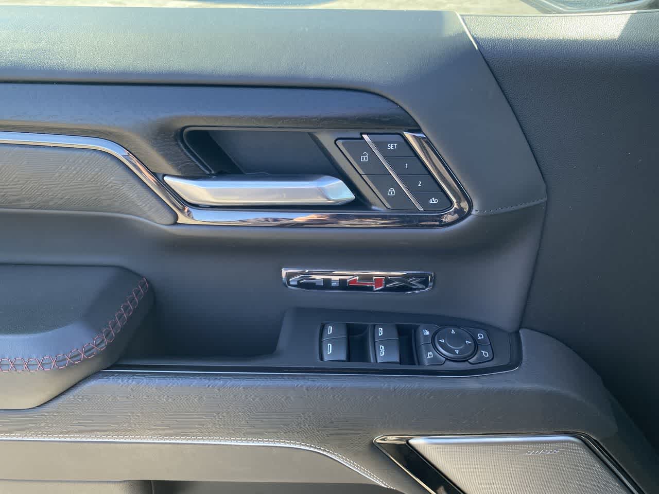 Thumbnail: 2024 GMC Sierra 1500 - 13