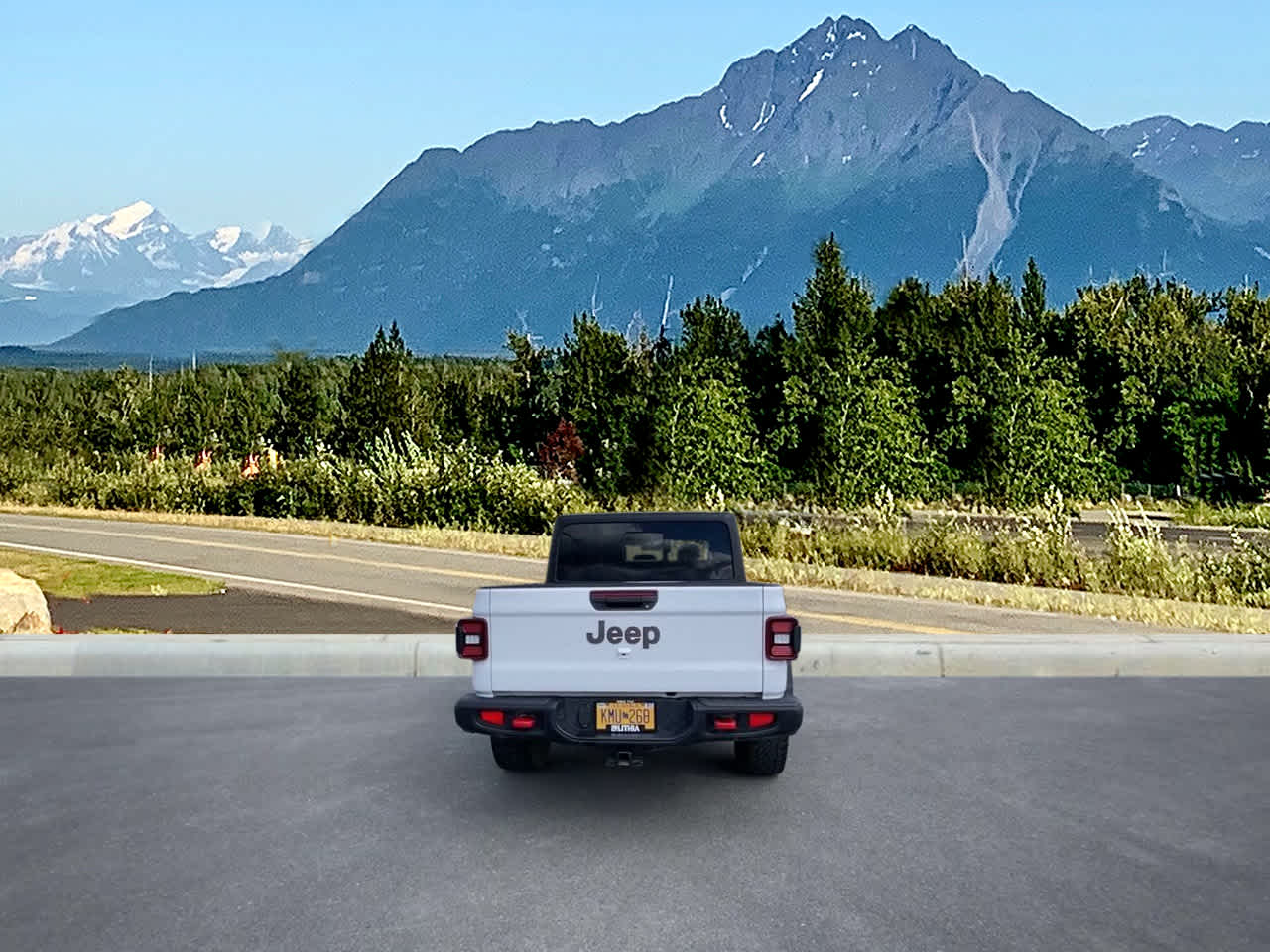 Thumbnail: 2021 Jeep Gladiator - 4