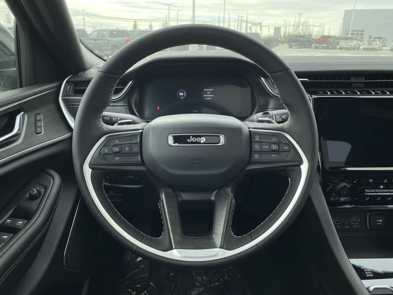 Thumbnail: 2025 Jeep Grand Cherokee - 14