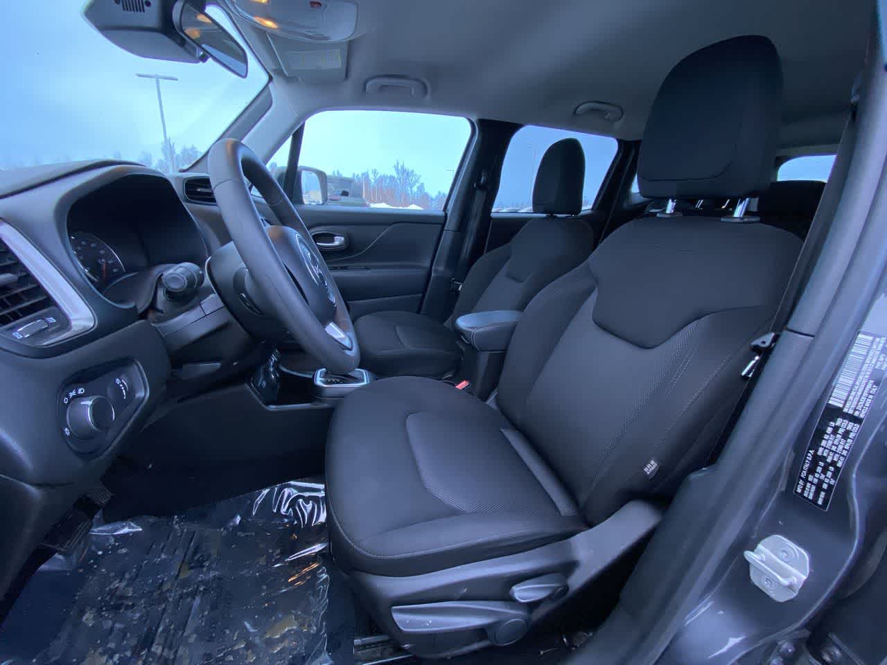 Thumbnail: 2023 Jeep Renegade - 11