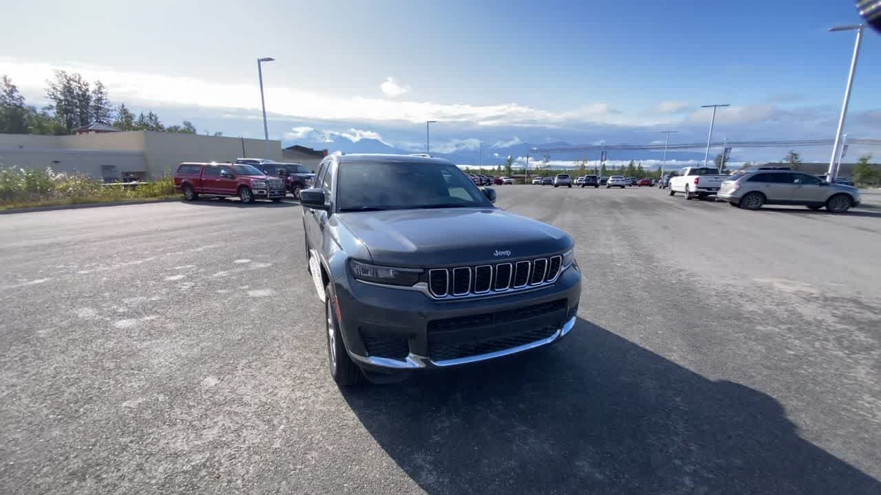 Thumbnail: 2025 Jeep Grand Cherokee - 7