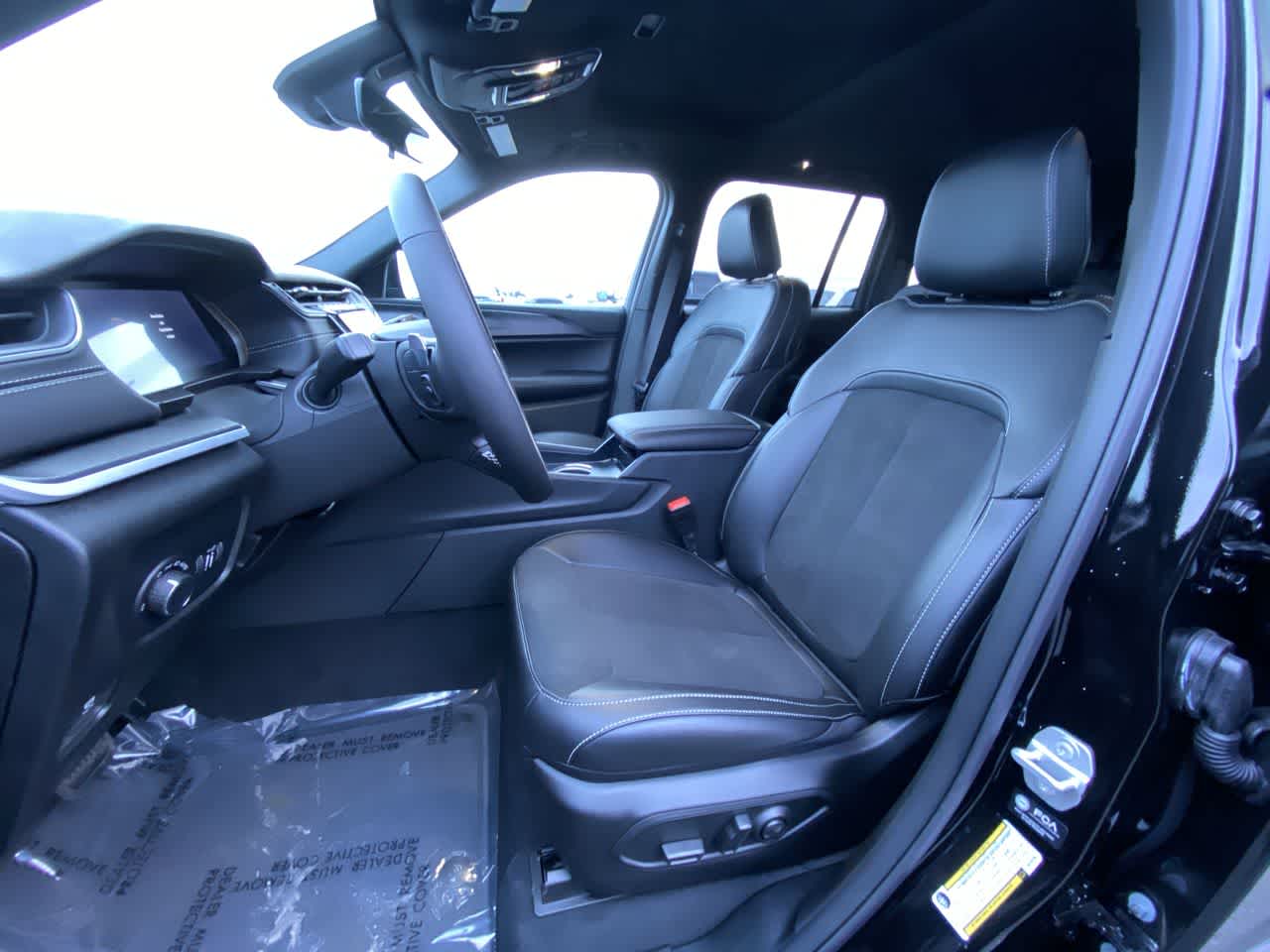 Thumbnail: 2025 Jeep Grand Cherokee - 11