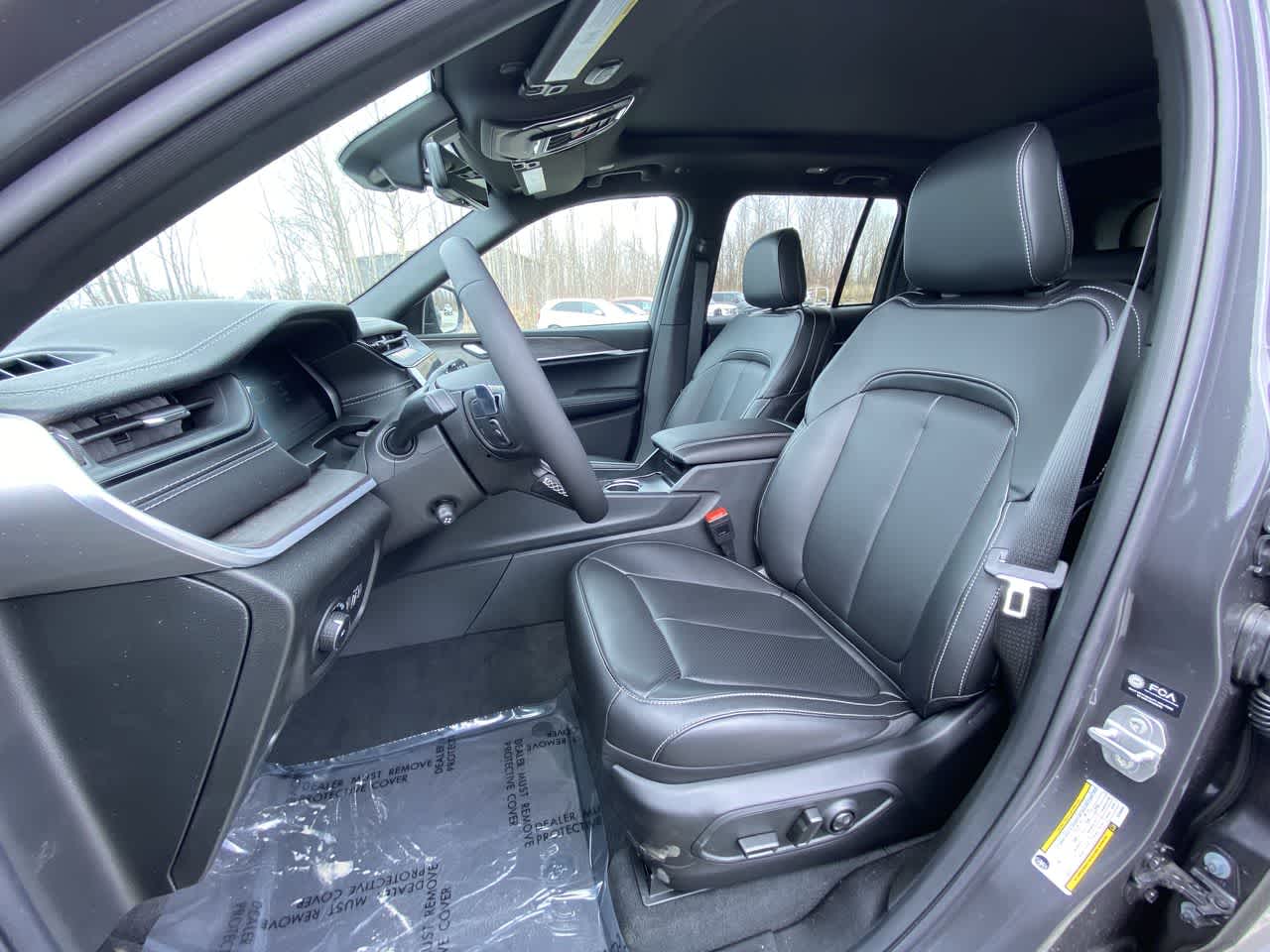 Thumbnail: 2026 Jeep Grand Cherokee - 11