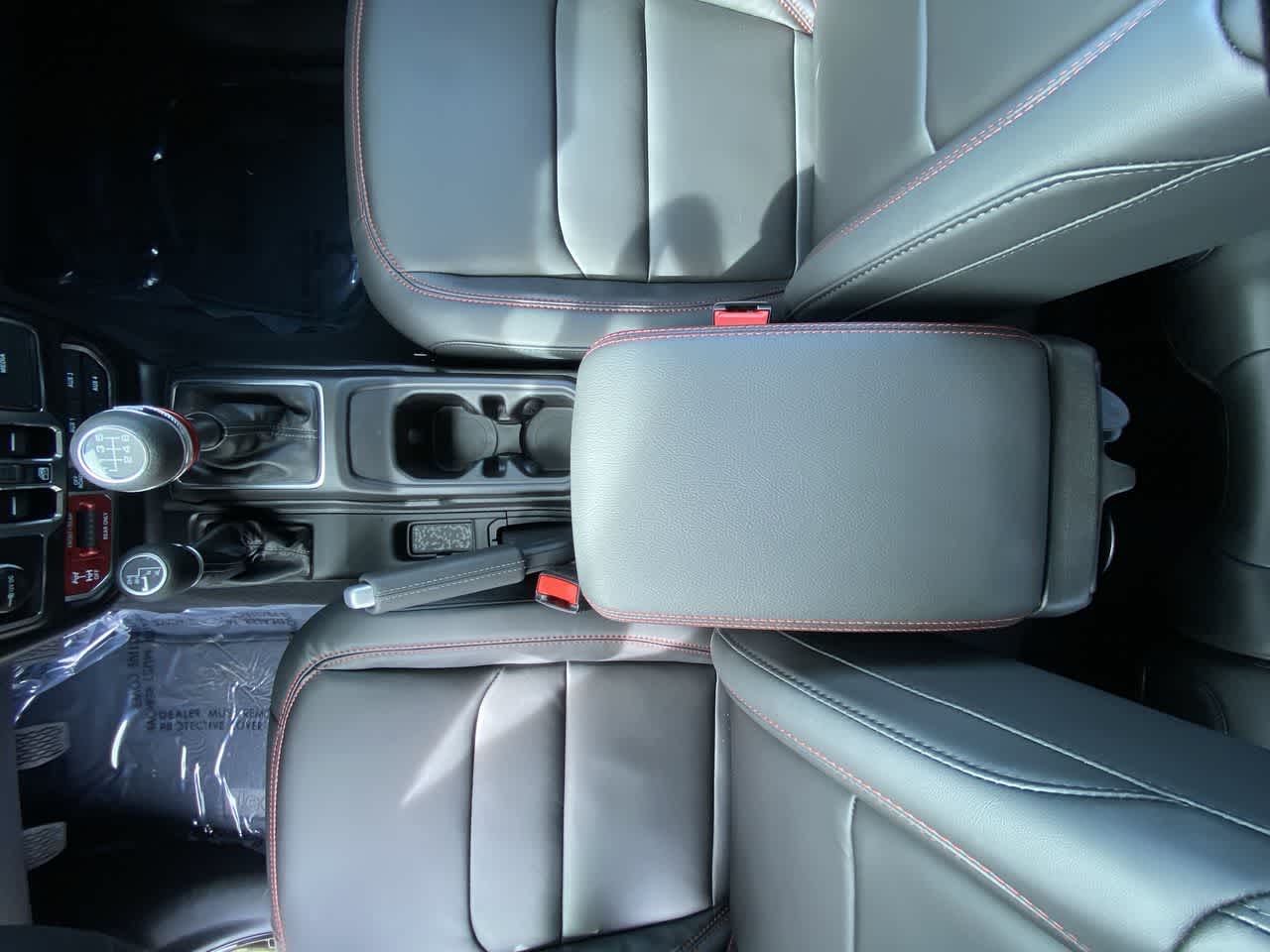 Thumbnail: 2025 Jeep Wrangler - 22