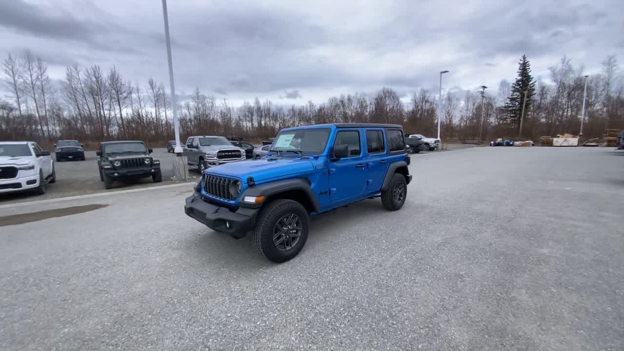 Thumbnail: 2026 Jeep Wrangler - 14