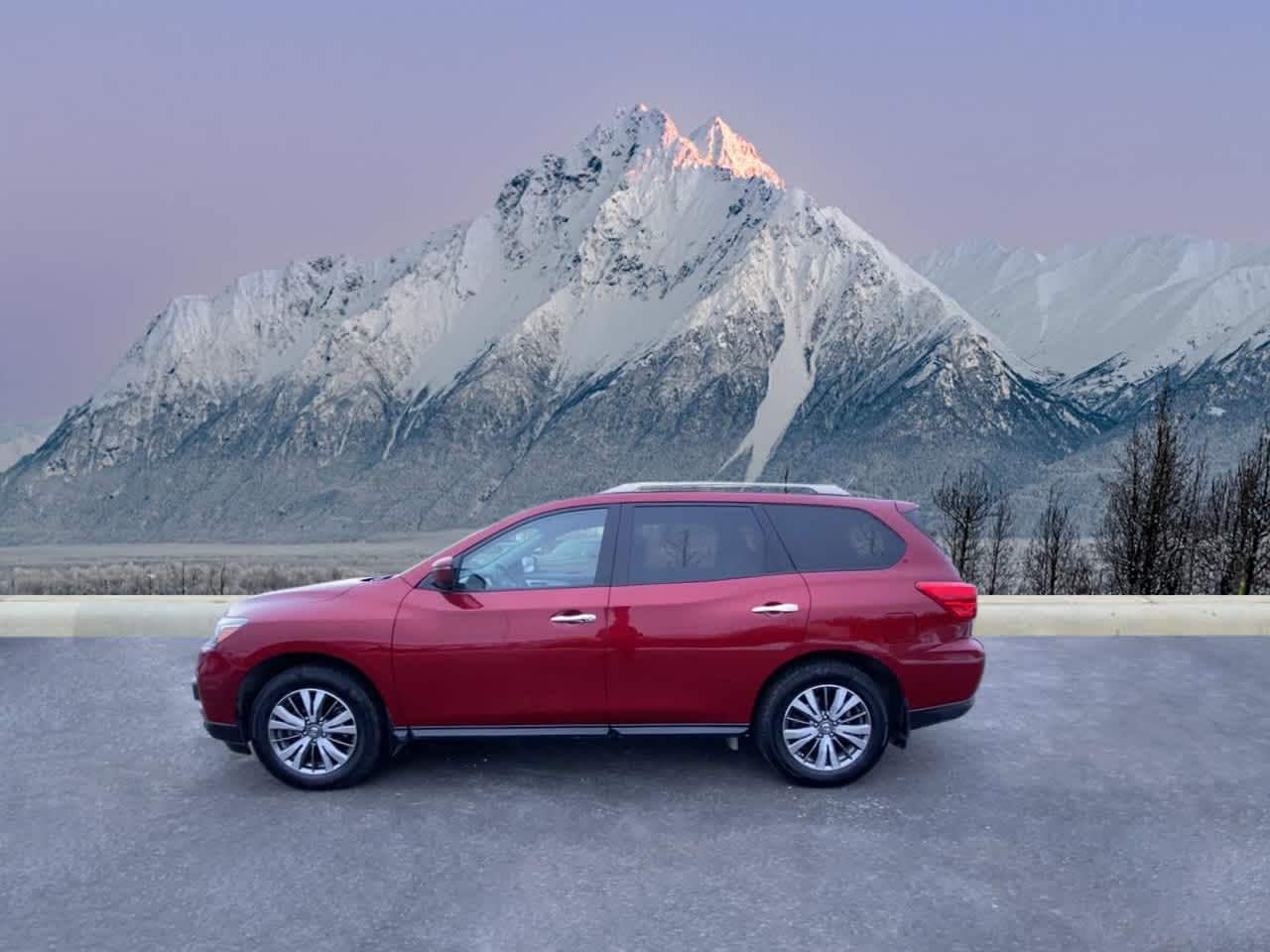 Used 2018 Nissan Pathfinder SL with VIN 5N1DR2MM3JC613452 for sale in Wasilla, AK