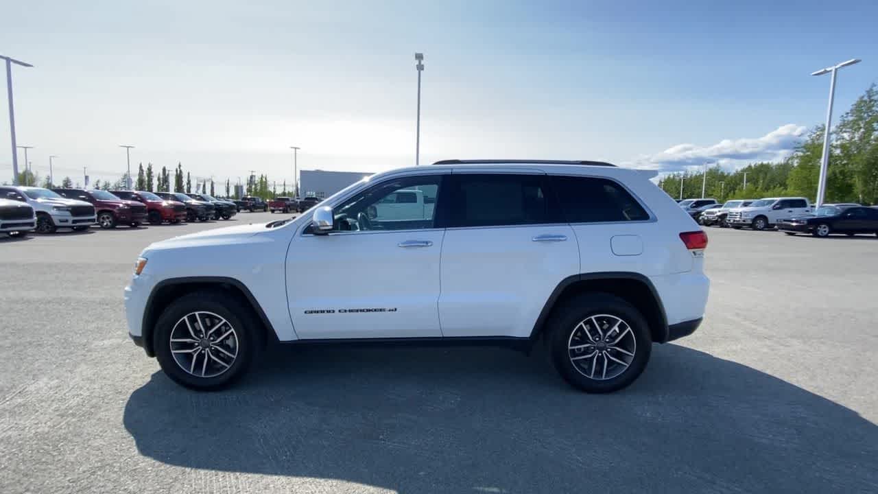 Thumbnail: 2022 Jeep Grand Cherokee - 7