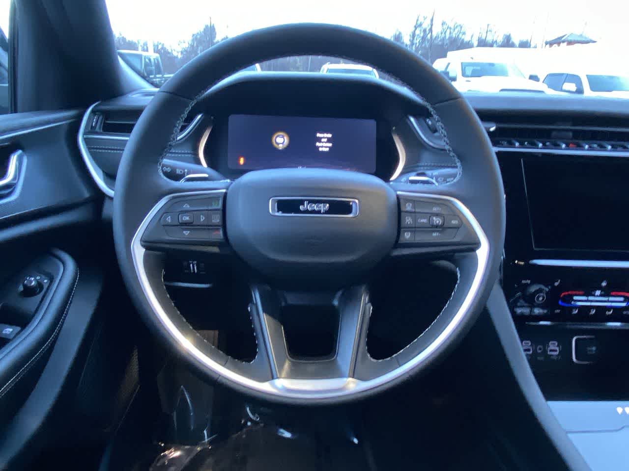 Thumbnail: 2025 Jeep Grand Cherokee - 14