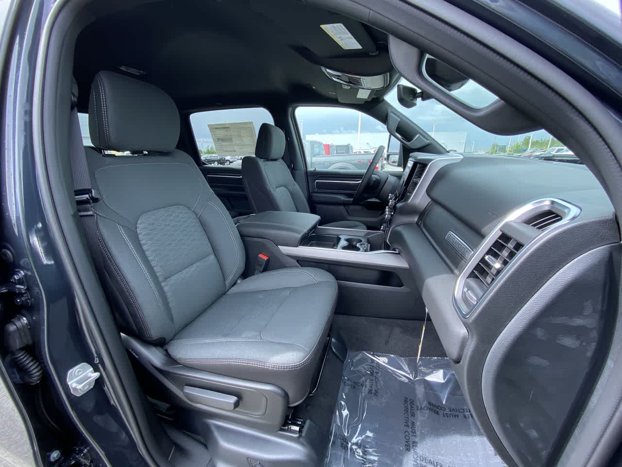 Thumbnail: 2025 RAM 1500 - 31