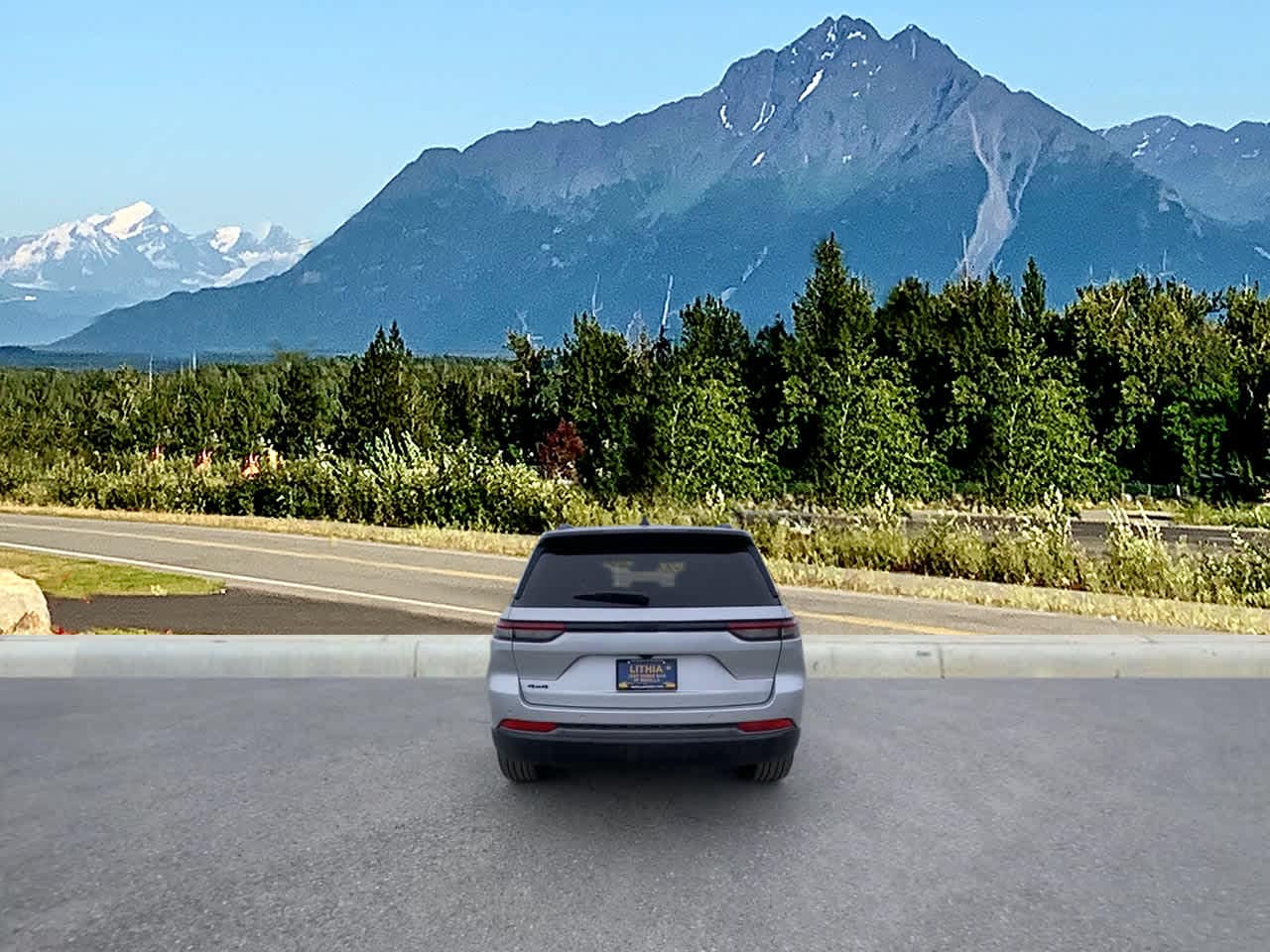 Thumbnail: 2026 Jeep Grand Cherokee - 5