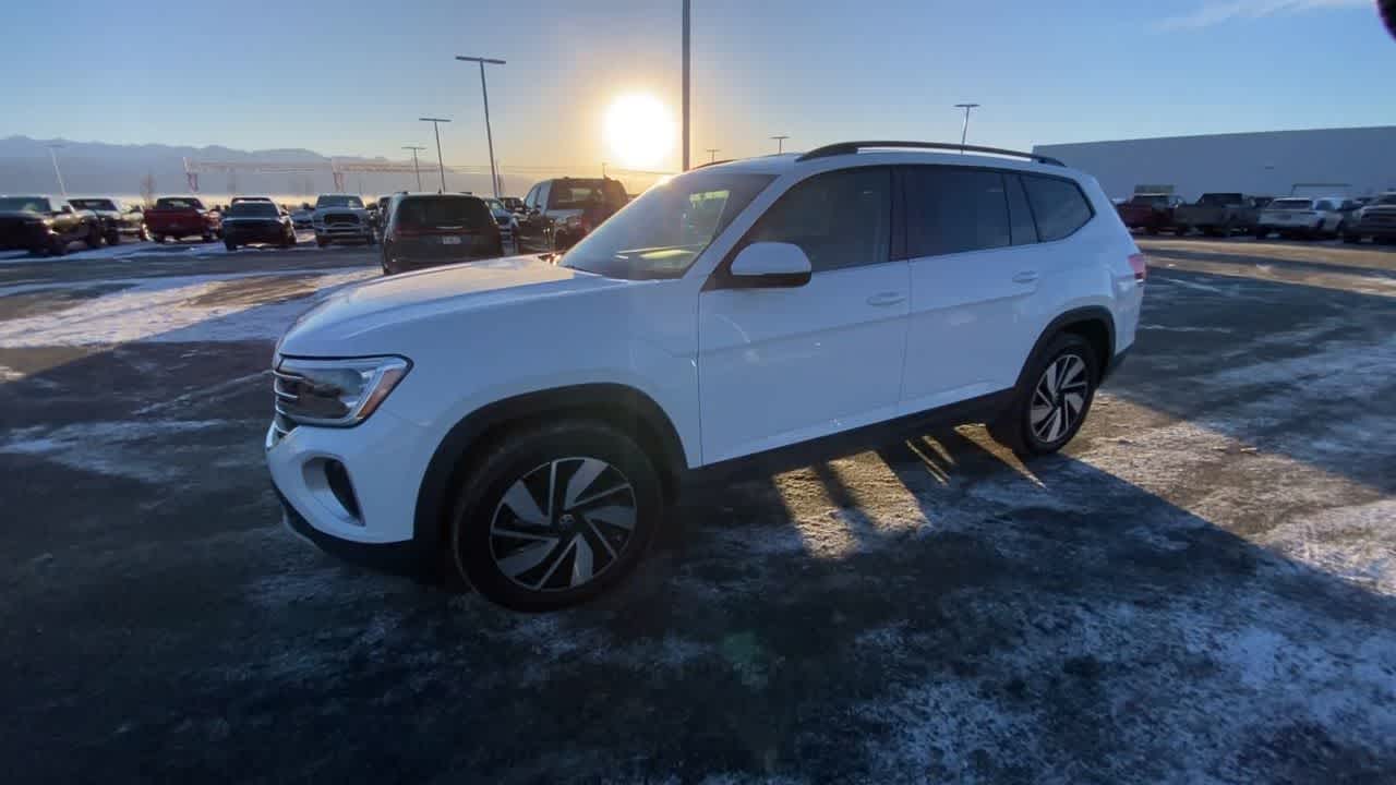 Thumbnail: 2024 Volkswagen Atlas - 4