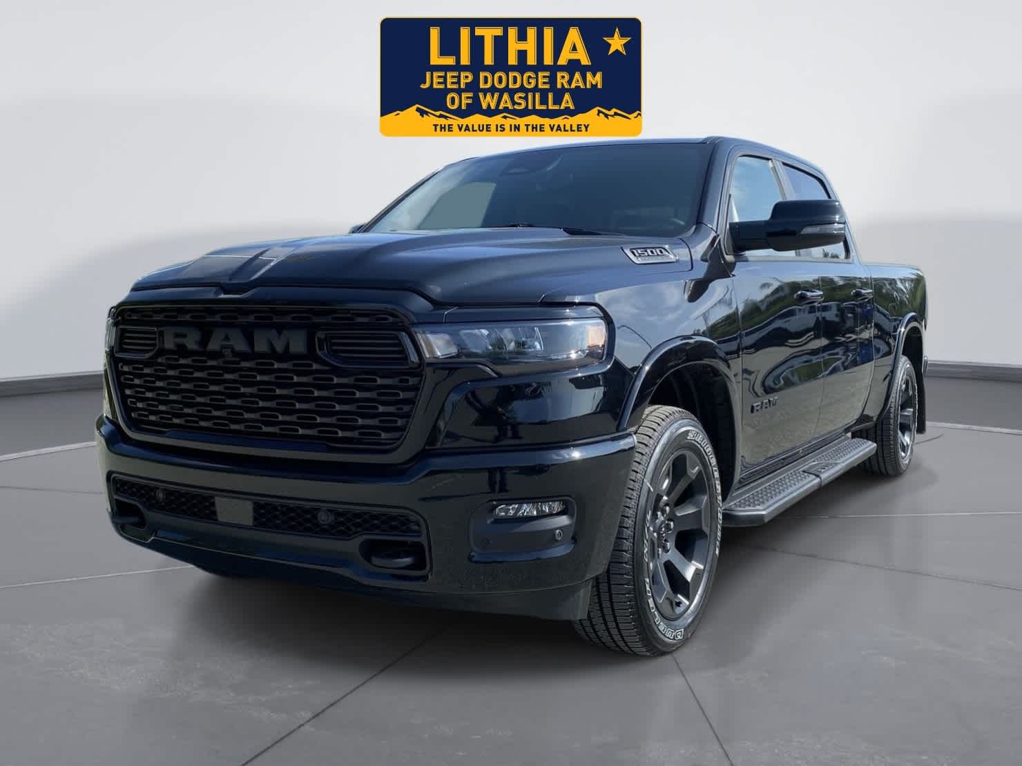 2026 Ram 1500 BIG HORN CREW CAB 4X4 6'4 BOX