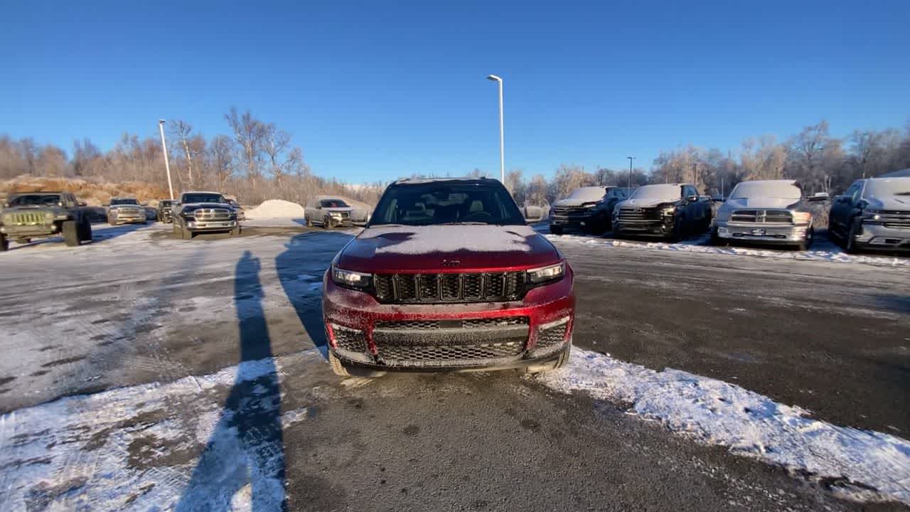 Thumbnail: 2025 Jeep Grand Cherokee - 8