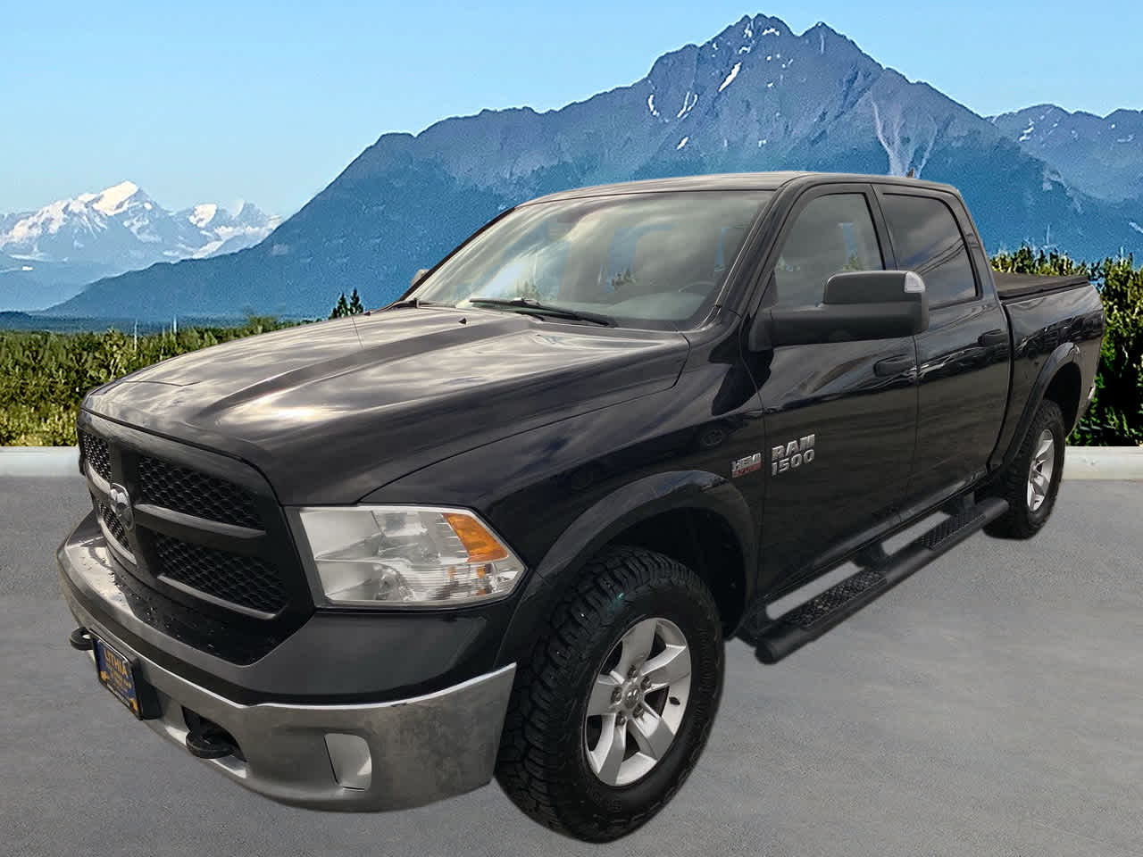 2013 RAM 1500 SLT 4x4 Crew Cab's photo