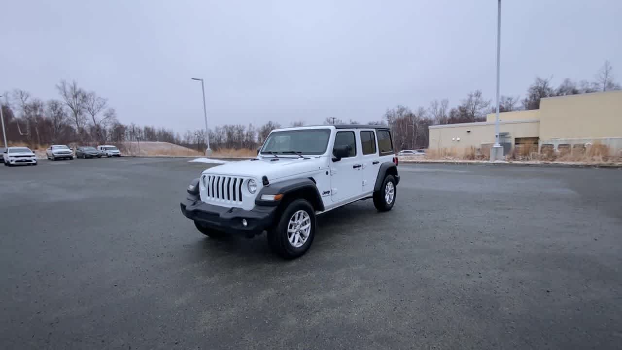 Thumbnail: 2023 Jeep Wrangler - 9