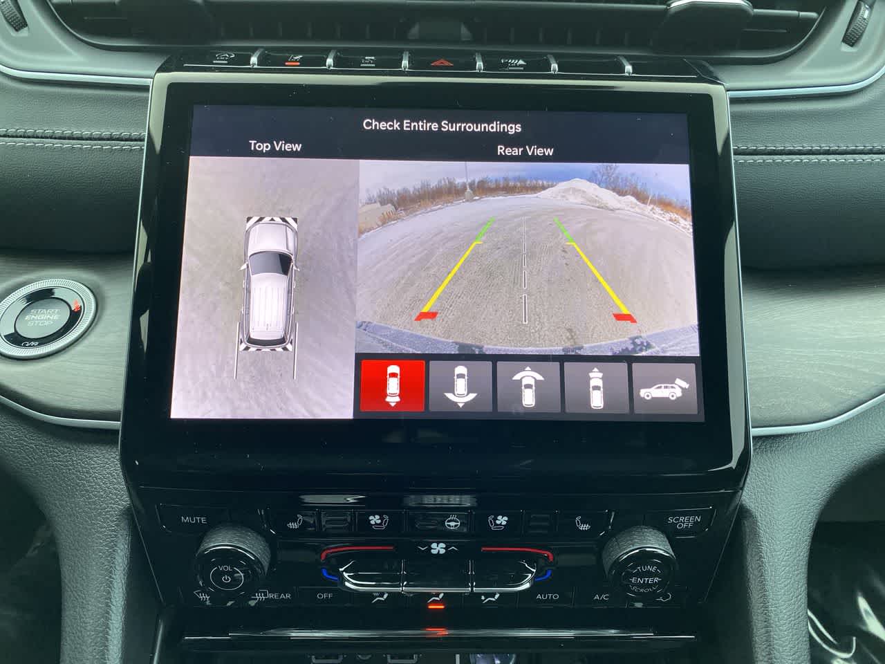 Thumbnail: 2025 Jeep Grand Cherokee - 17